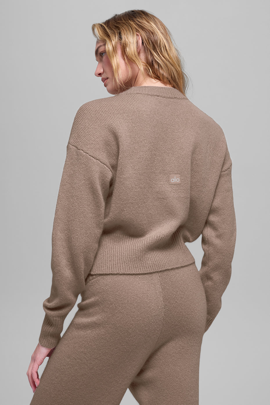 Wool Cashmere Cropped New Class Crewneck Sweater - Chai Latte